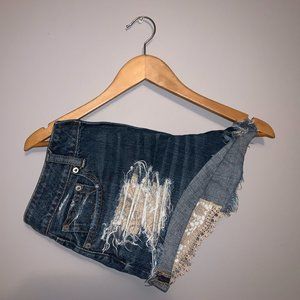 American Eagle Festive Short